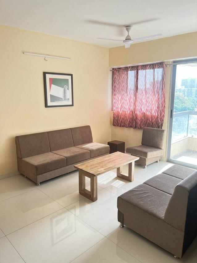 Lovely 2 bedroom serviced apartment with parking