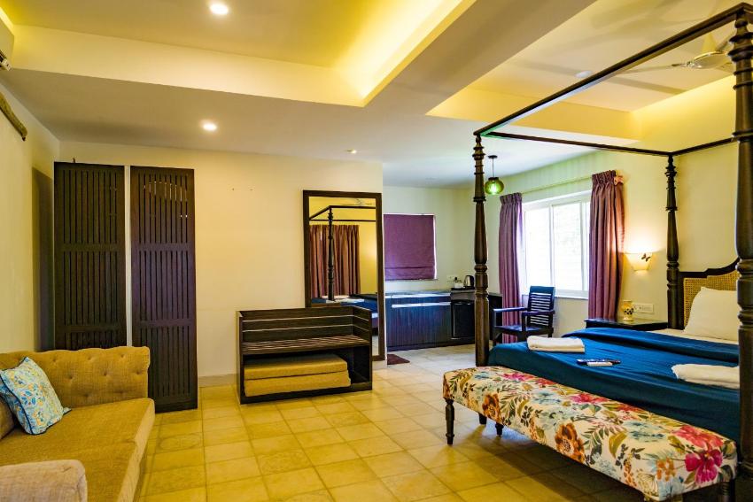 Marine Studios by Le Pension Stays