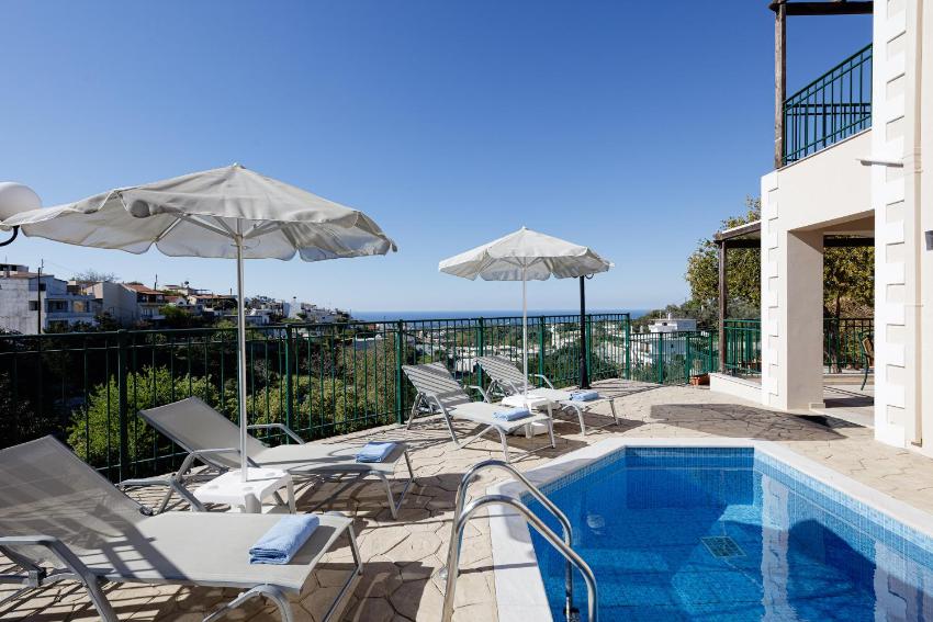 Villa Mahin with pool and sea view
