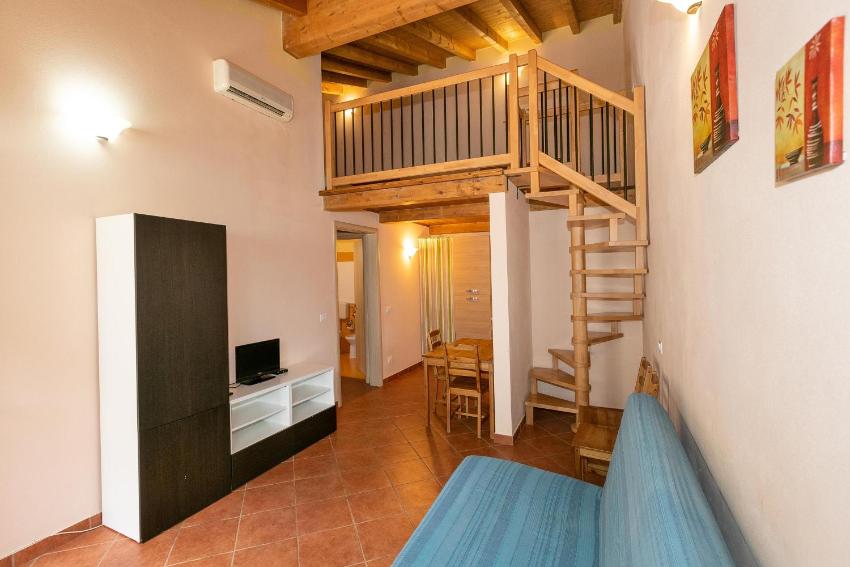 Posidonia 2 - Bilocale con soppalco