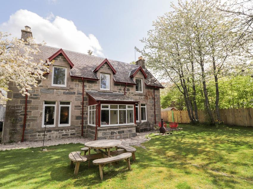 Woodlands, Newtonmore