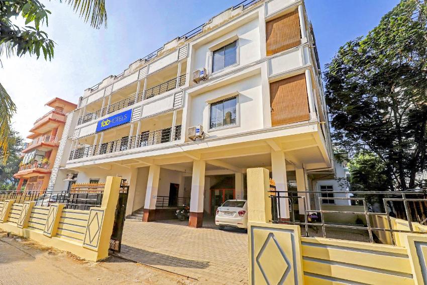 FabHotel The Hotel Orchid