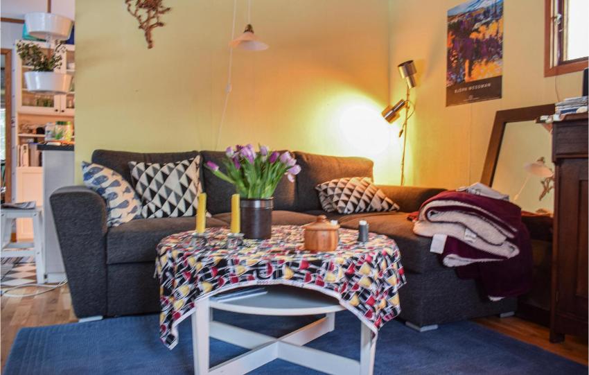 Awesome home in Edsbruk with 3 Bedrooms
