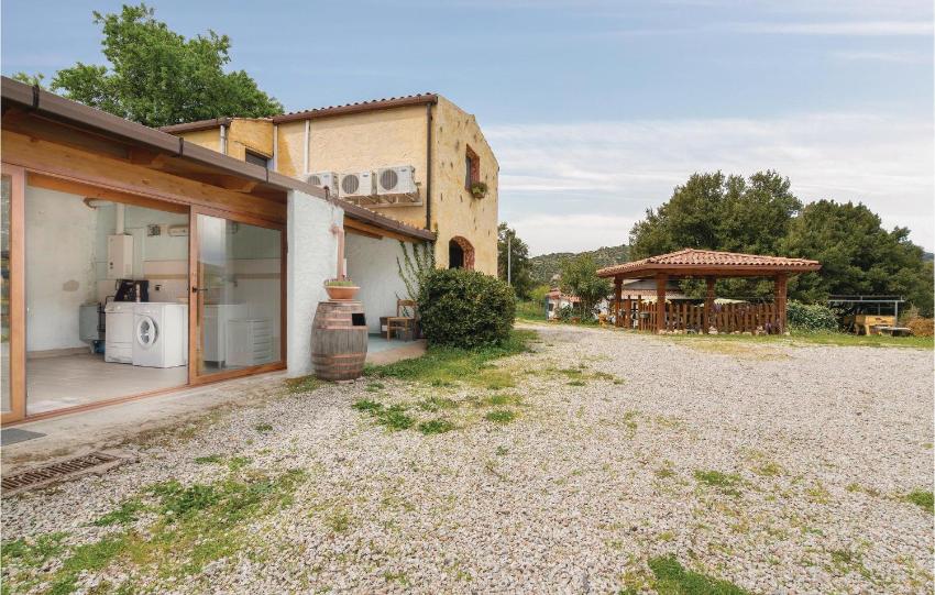 Holiday home Orgosolo 12 with Outdoor Swimmingpool