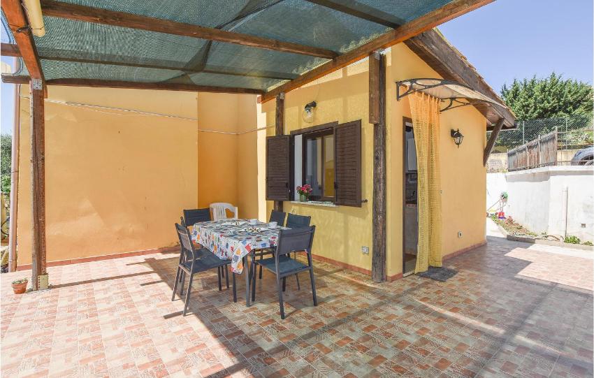 Nice home in Casteldaccia with Outdoor swimming pool, Indoor swimming pool and 2 Bedrooms