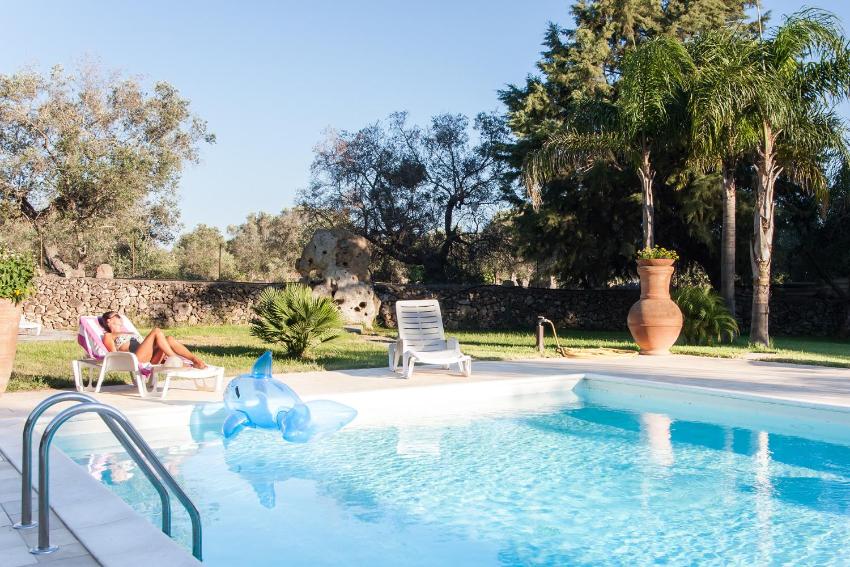 Villa Sea and Horses m140