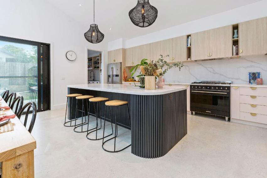 HINTERLANDS Hideaway Luxury Escape