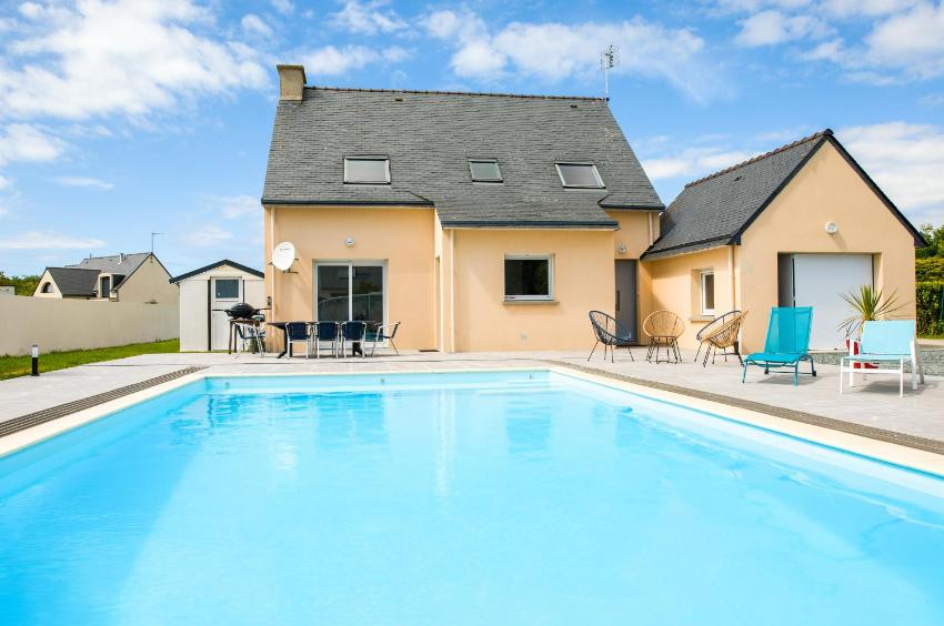 Maison cosy avec piscine au coeur de Penmarch