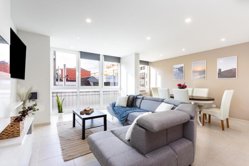 Moderna y confortable recién renovada La Laguna