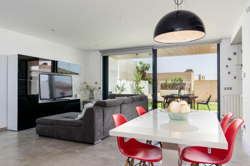 YourHouse Casa Llubi, air conditioned town house in Majorca north