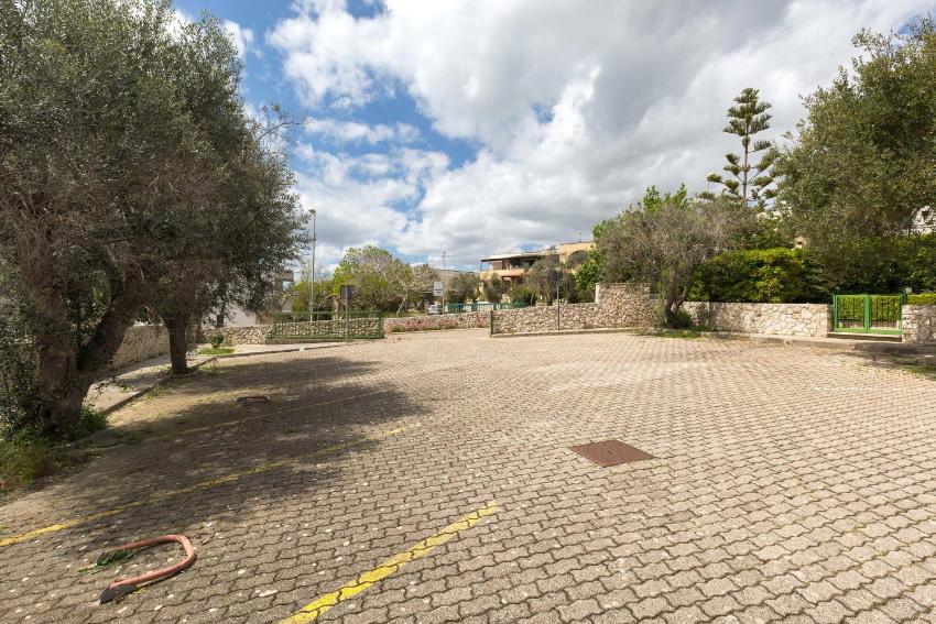 Villetta Raffaello by BarbarHouse