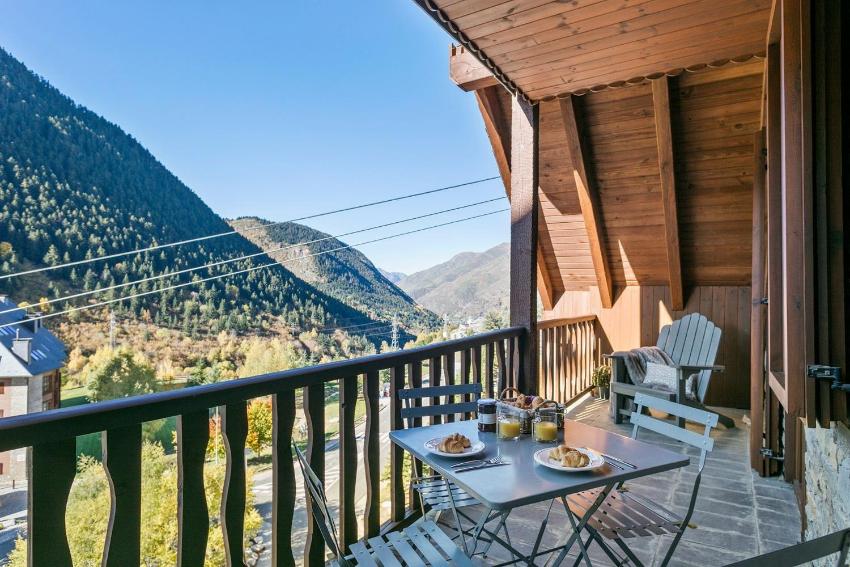 Luderna - Apartamento con terraza Bonaigua D8 Bordius