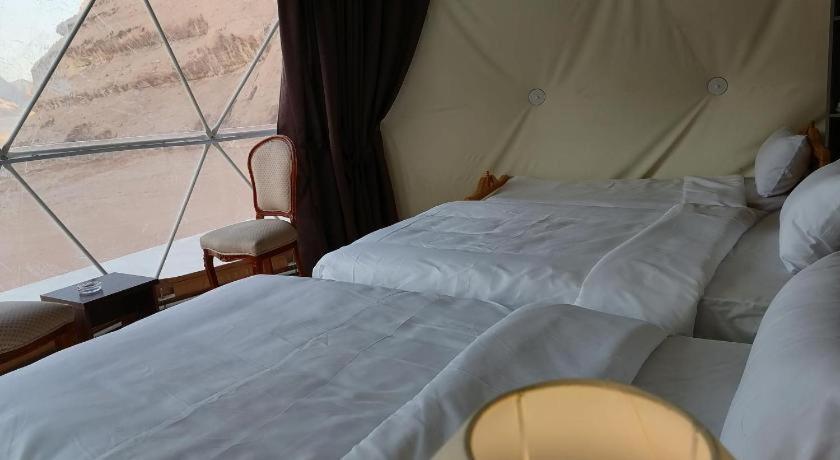 Wadi Rum bubble & luxury tent