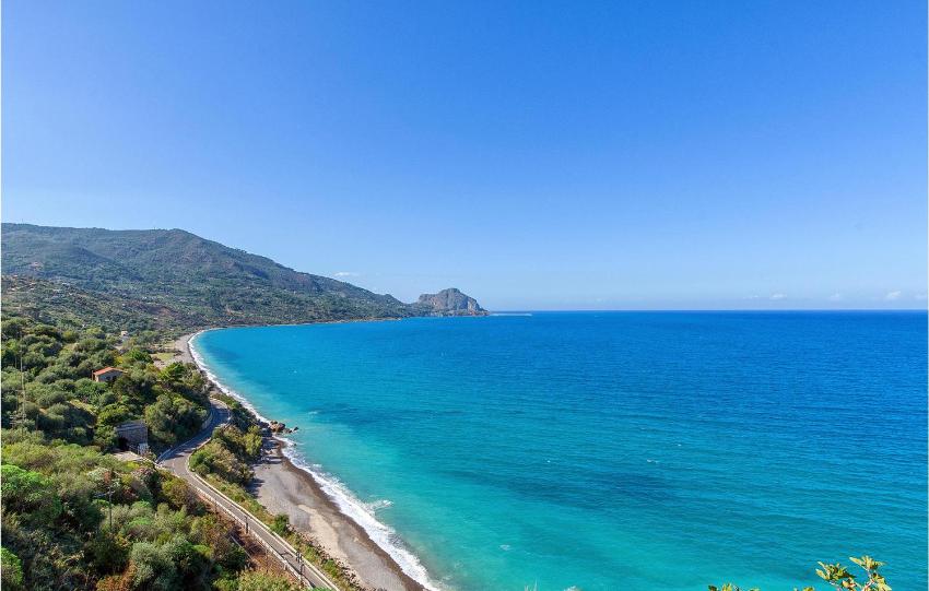 Amazing apartment in Collesano with WiFi