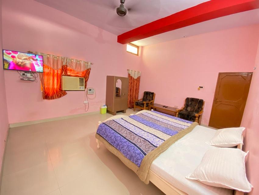 Hotel Shri Mahant Orchha