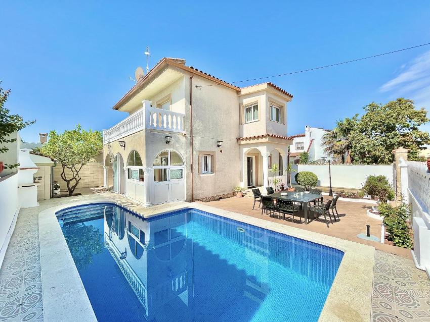 Villa Requesens 63 Empuriabrava - Barneda Premium Villas