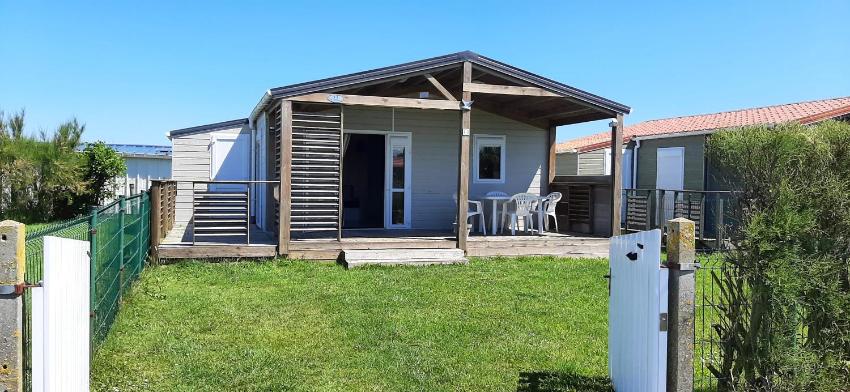 Chalet de 2 chambres a Grandcamp Maisy a 200 m de la plage avec piscine partagee jardin clos et wifi
