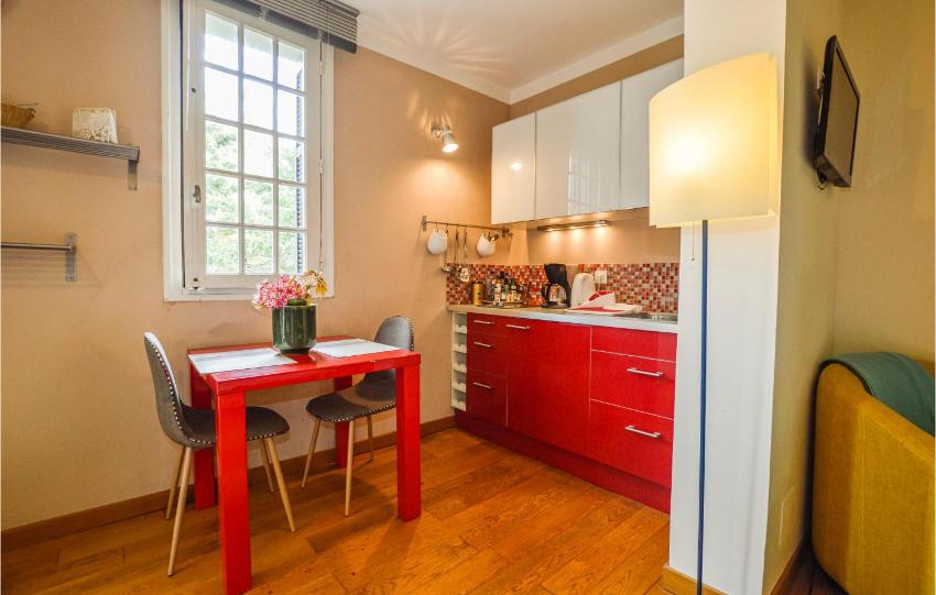 Amazing apartment in Bastia with WiFi