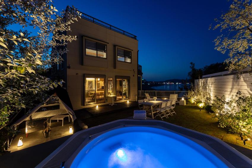 BEACHEND VILLA BLU