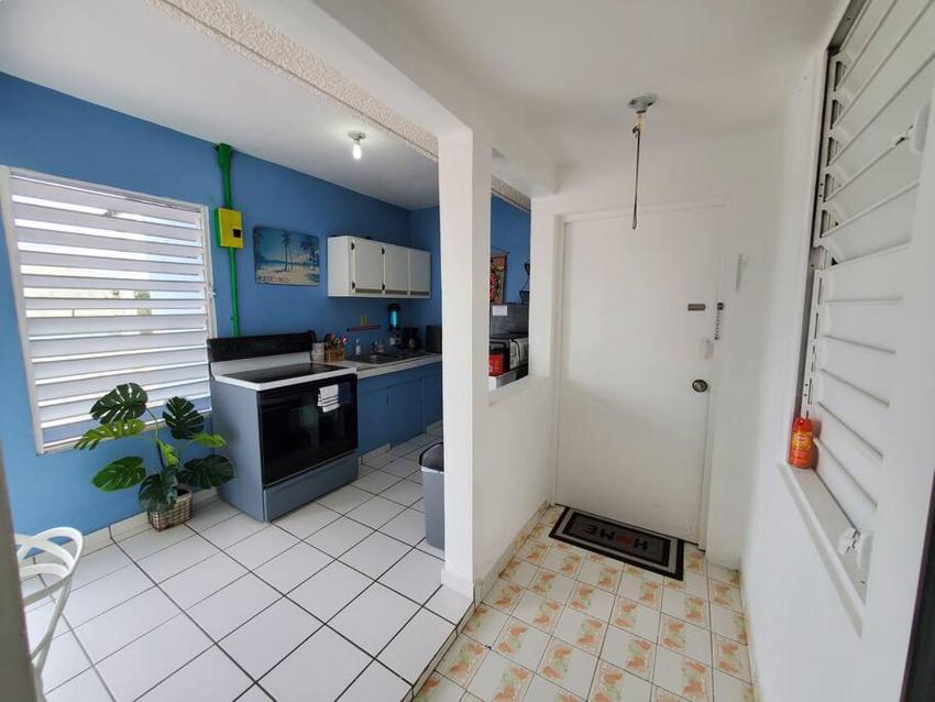 Central location apartment with WiFI + AC