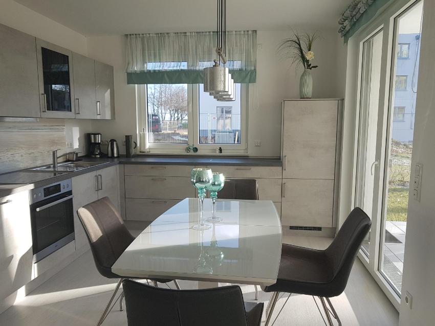 Haff-idyll im Kiefernhain