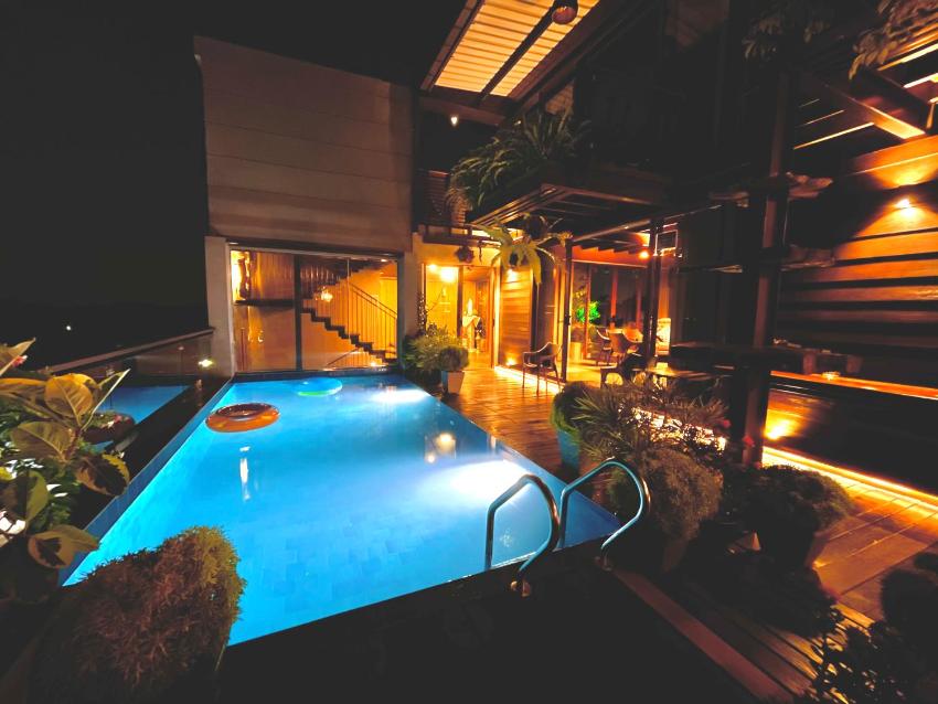 PentOn45 - Luxury Penthouse Apartment