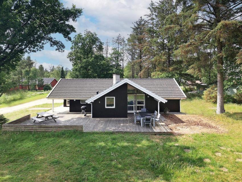 Stunning Holiday Home in Oksb l with Sauna