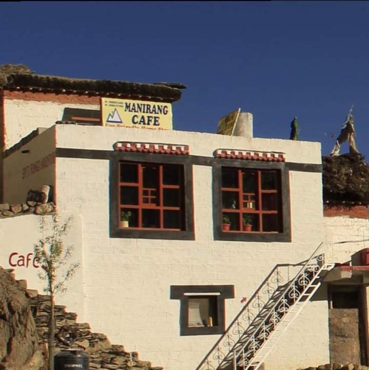 Manirang Cafe and Home Stay