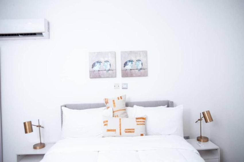 EBS LEGENDS LUXURIOUS TWO APARTMENT