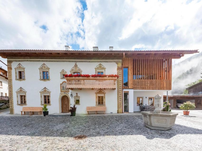 Modern lodge with dishwasher, 100 m from the beach