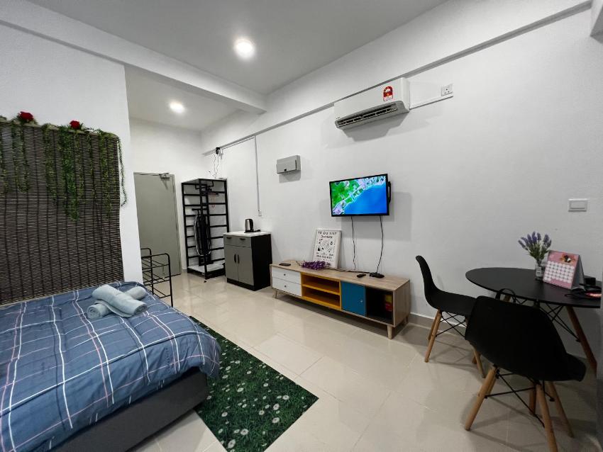 Studio Room, Aeropod.