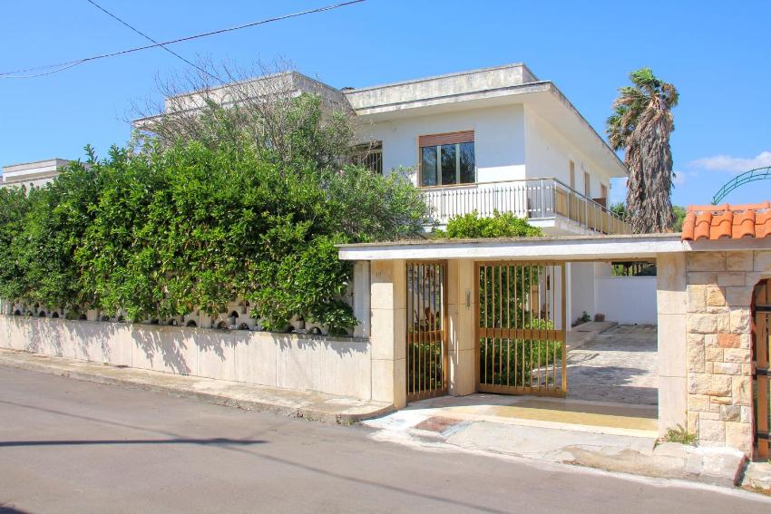 Villetta la Poesia by TerraSalento