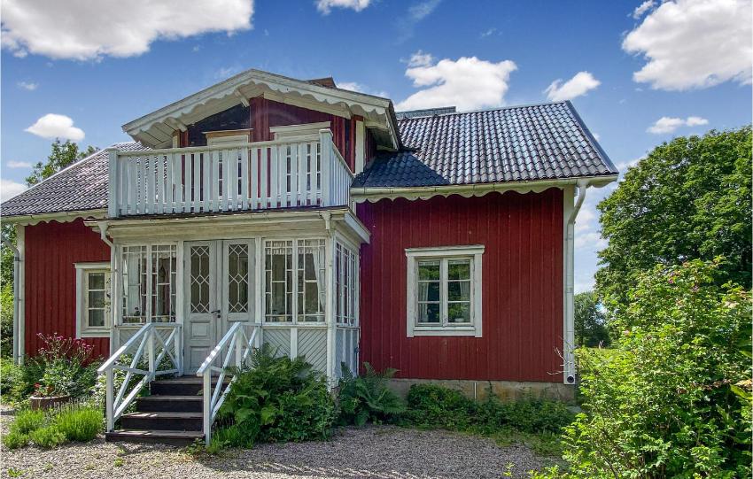 Awesome home in Tranås with Internet and 4 Bedrooms