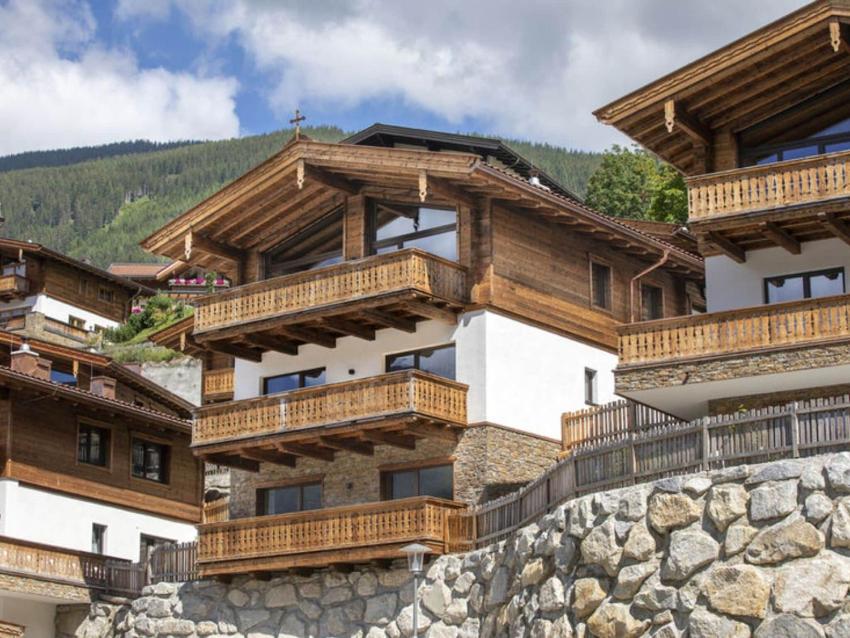 Luxurious alpine chalet in Neukirchen am Gro venediger