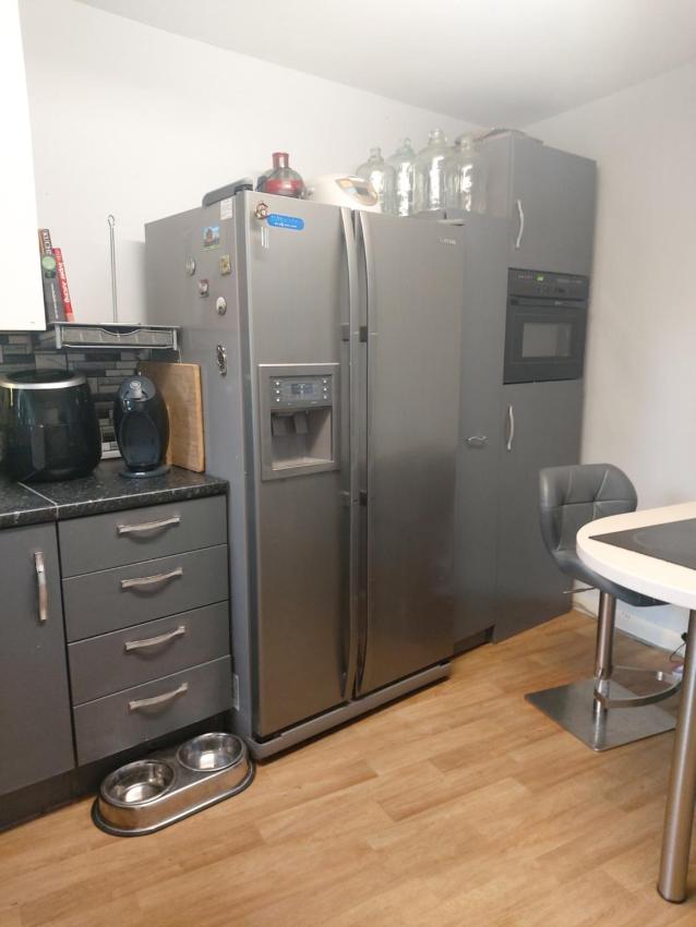 Charming 2-Bed Apartment in Eastleigh