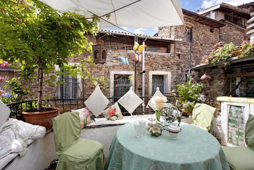Le Petit Chateau Dolceacqua