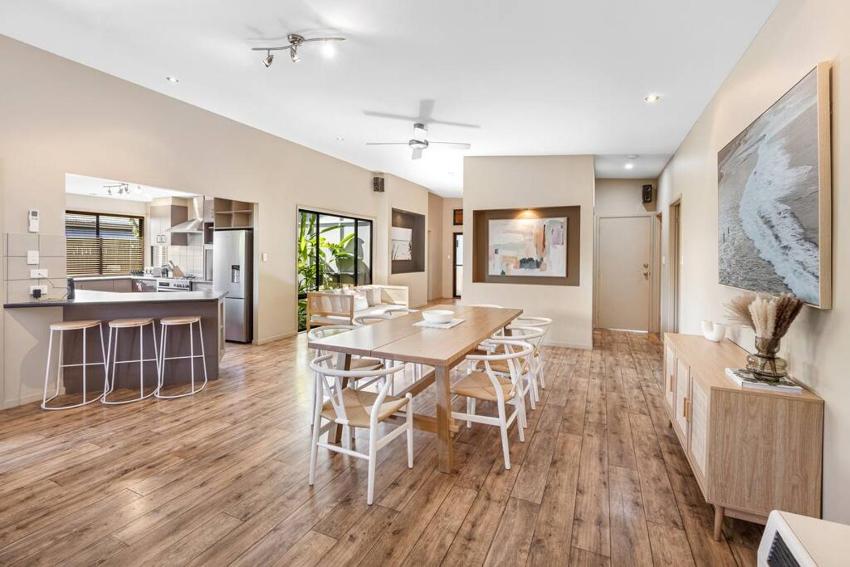 Mudjimba Escape-pet friendly, luxury villa w/ pool