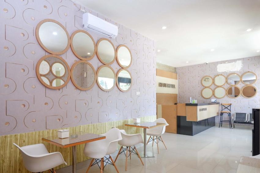 Urbanview Hotel Ruby Makassar