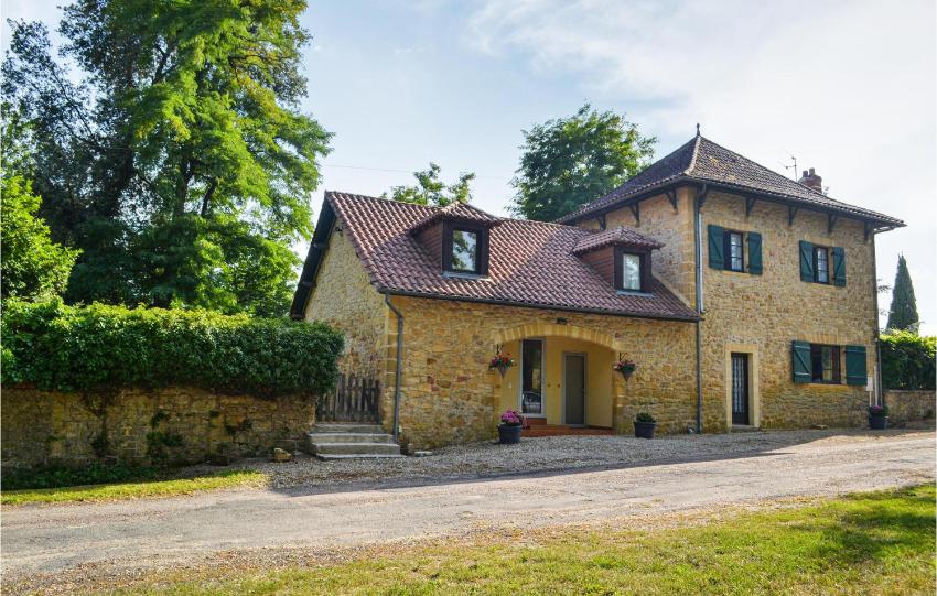 Awesome apartment in Vitrac with WiFi and 1 Bedrooms