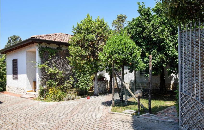 Stunning home in Terracina with WiFi and 3 Bedrooms
