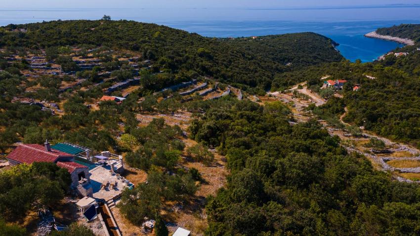 Secluded house with a parking space Cove Rasohatica, Korcula - 16651