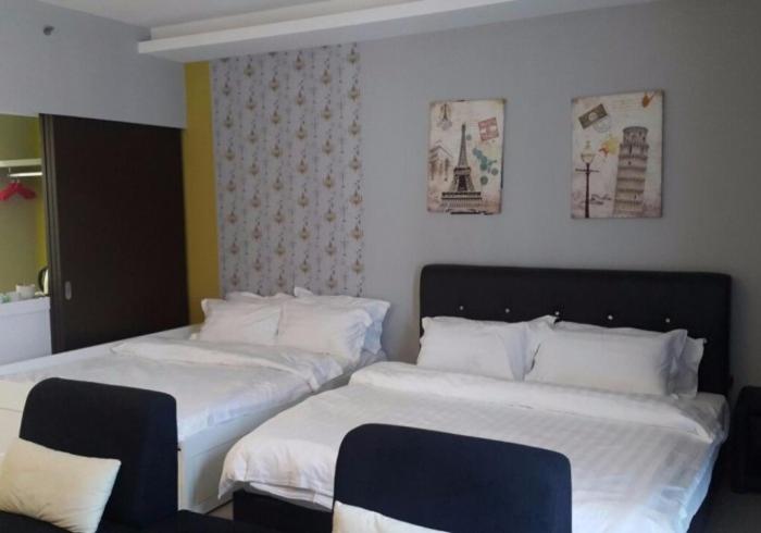 De Houz @ Setia Alam Trefoil Homestay