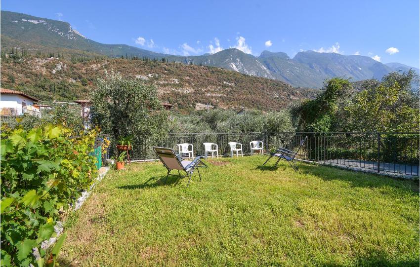 Stunning apartment in Malcesine with WiFi and 2 Bedrooms