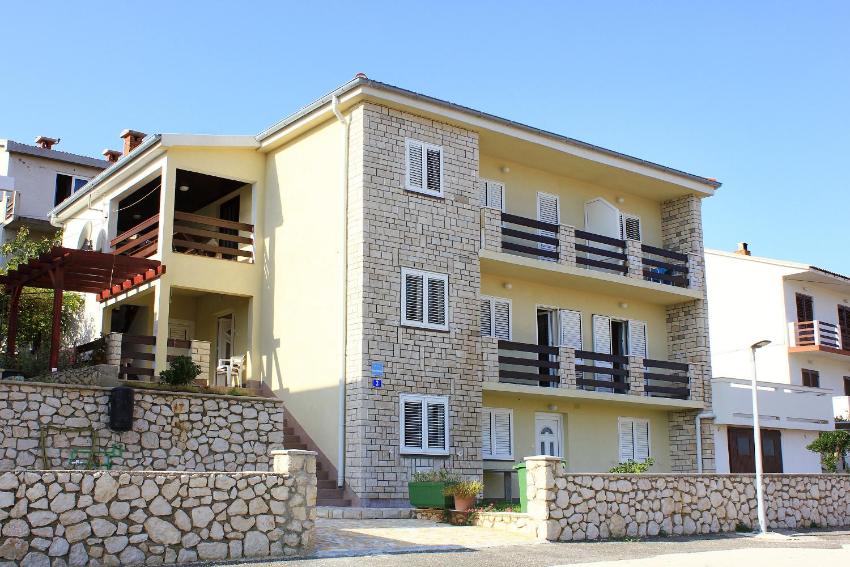 Apartments with a parking space Pag - 9388