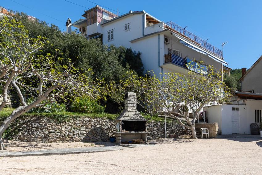 Apartments by the sea Sumpetar, Omis - 9435