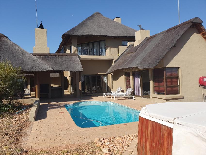 Zebula Golf Estate and Spa - Mountain Retreat 8 pax Moi Signature Luxury villa