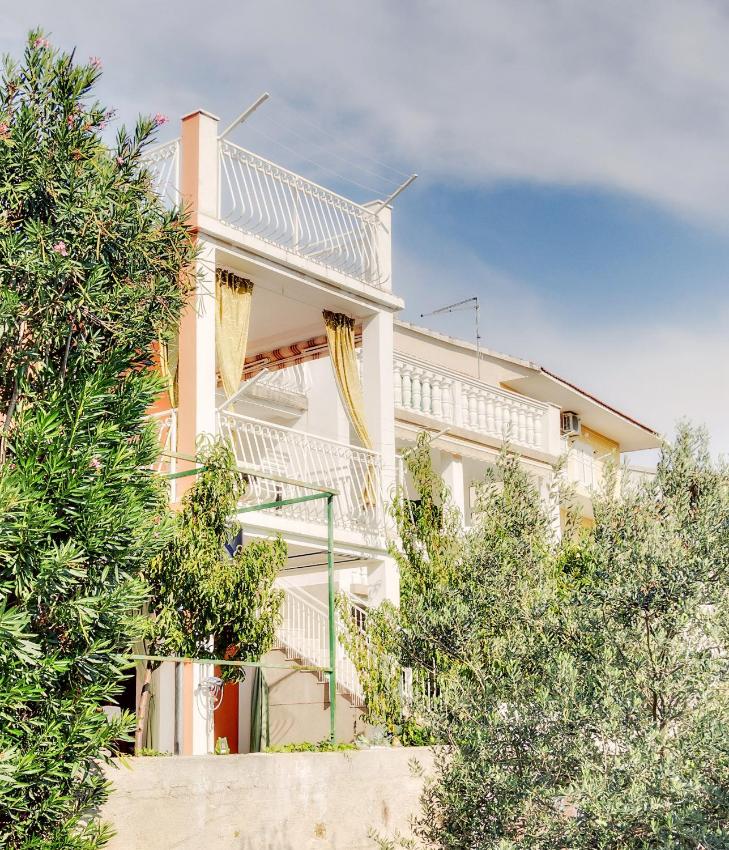 Apartments by the sea Grebastica, Sibenik - 12588