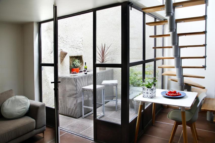 Maison de 2 chambres avec vue sur la ville terrasse et wifi a Cucuron