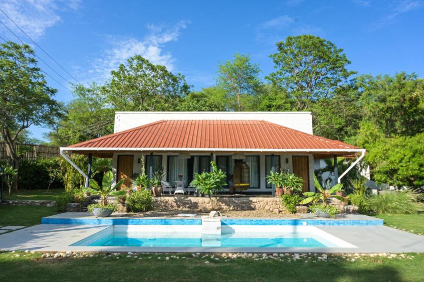 ama Stays & Trails Golf Villas Forest Hill, Chandigarh