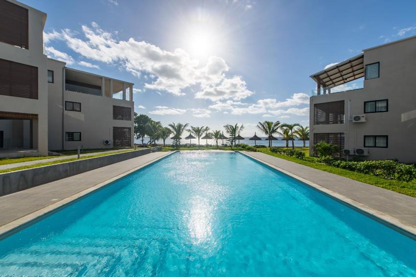 Pierre Bleue Beachfront villa